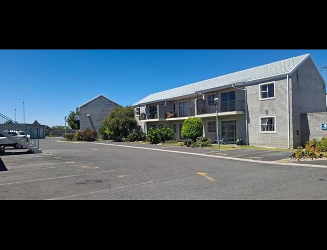 2 BEDROOM PROPERTY TO RENT IN WEST BEACH